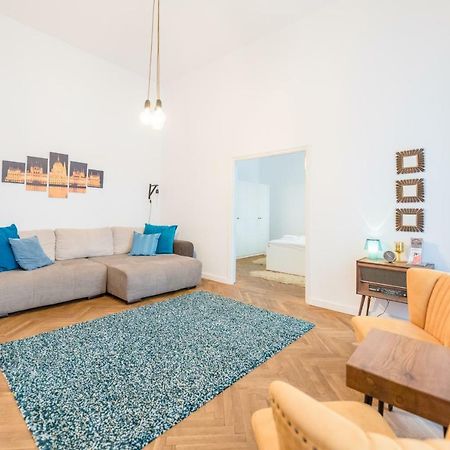 Oasis Apartments - Liberty Square Budapeşte Dış mekan fotoğraf
