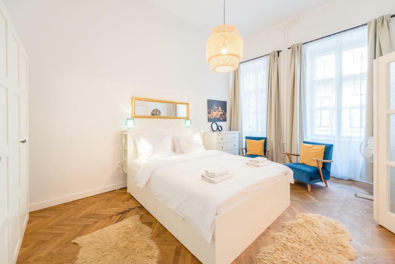 Oasis Apartments - Liberty Square Budapeşte Dış mekan fotoğraf