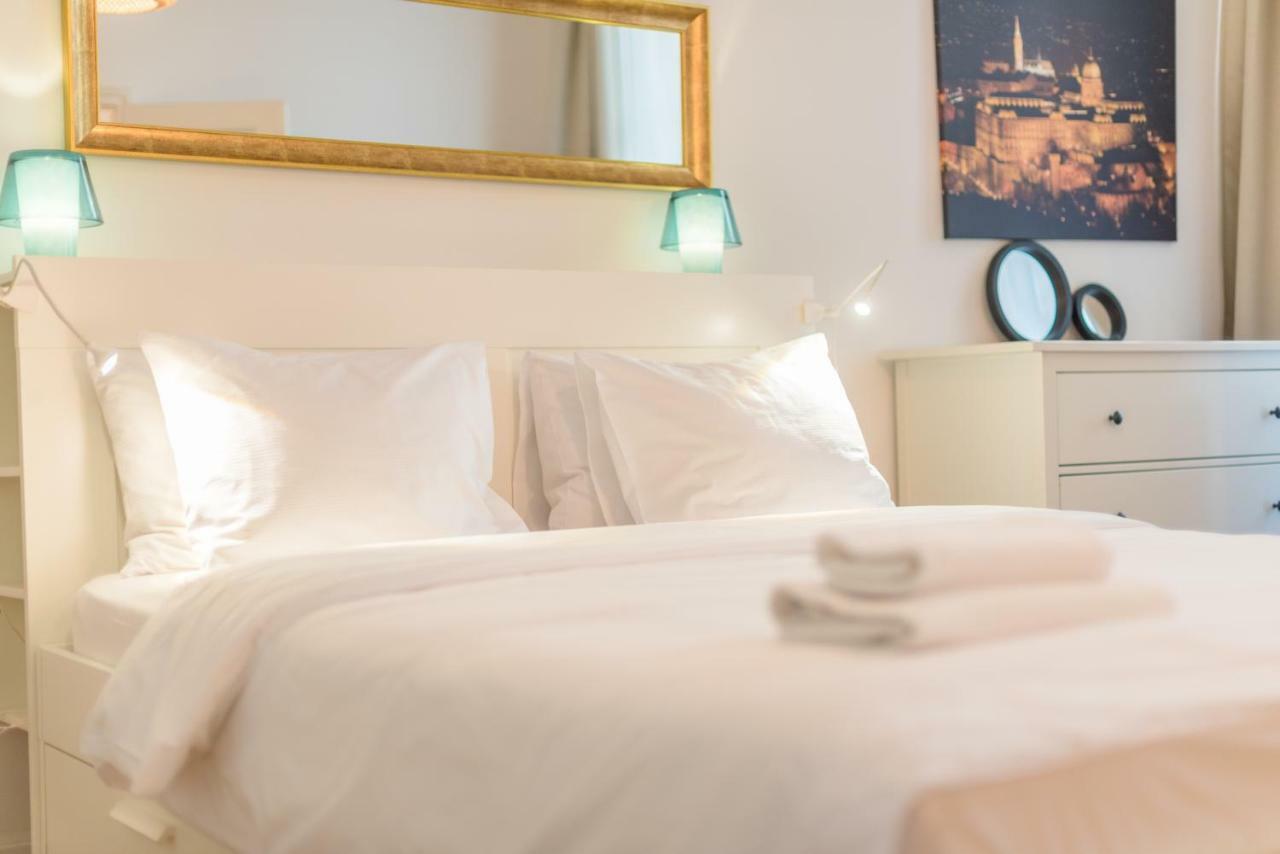 Oasis Apartments - Liberty Square Budapeşte Dış mekan fotoğraf
