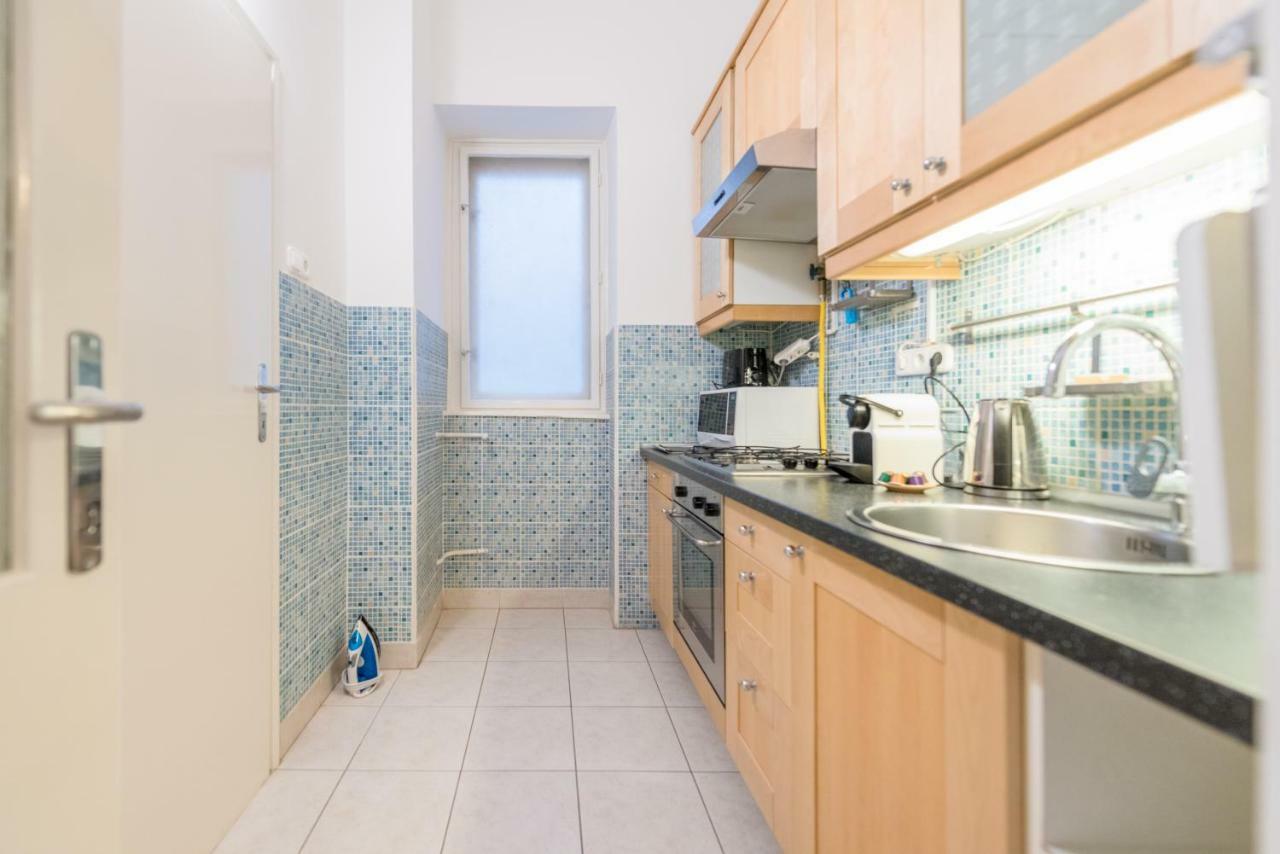 Oasis Apartments - Liberty Square Budapeşte Dış mekan fotoğraf
